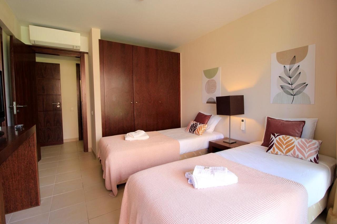 Appartamento Albufeira Salgados Premium 1 With Pool By Homing Guia  Esterno foto